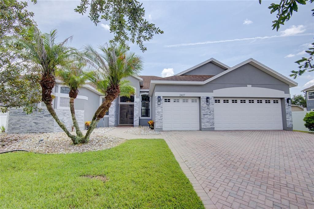En Venta: $829,000 (4 camas, 3 baños, 2683 Pies cuadrados)