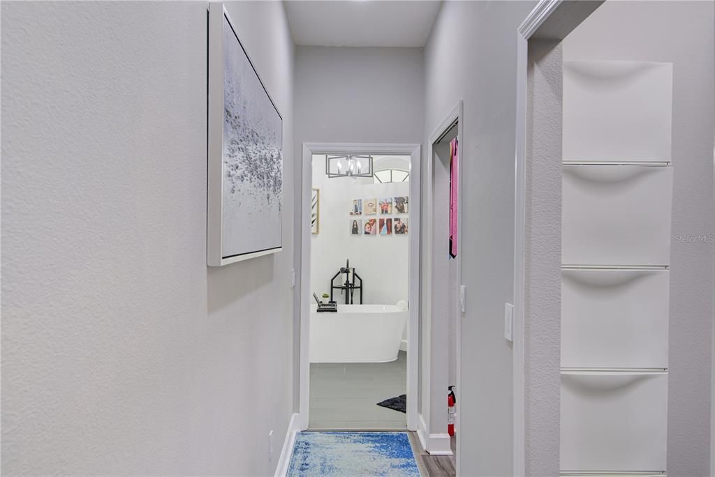 En Venta: $829,000 (4 camas, 3 baños, 2683 Pies cuadrados)