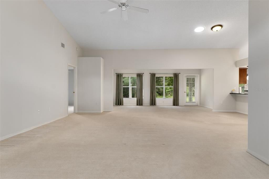 En Venta: $236,900 (2 camas, 2 baños, 1822 Pies cuadrados)
