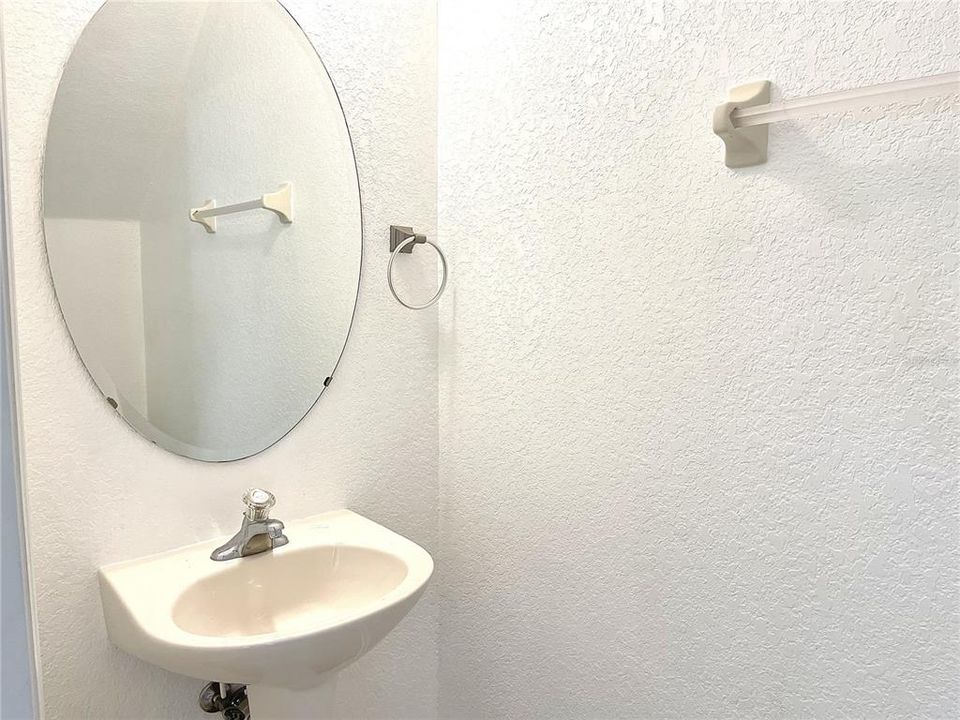 For Rent: $3,500 (4 beds, 3 baths, 3148 Square Feet)