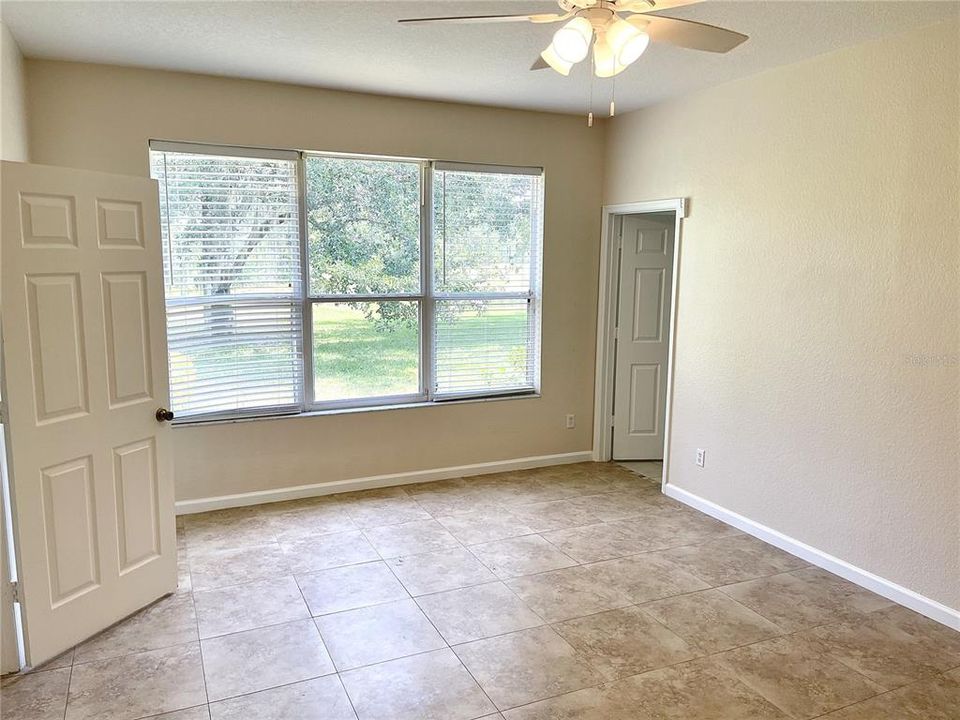 For Rent: $3,500 (4 beds, 3 baths, 3148 Square Feet)