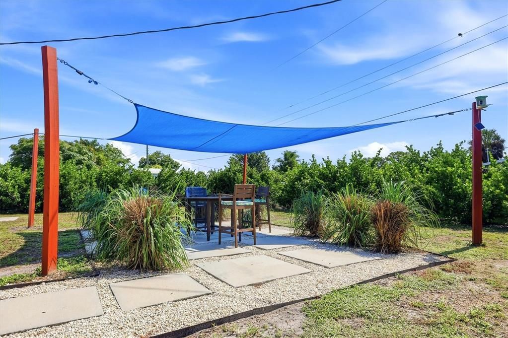 Active With Contract: $295,000 (2 beds, 2 baths, 1166 Square Feet)
