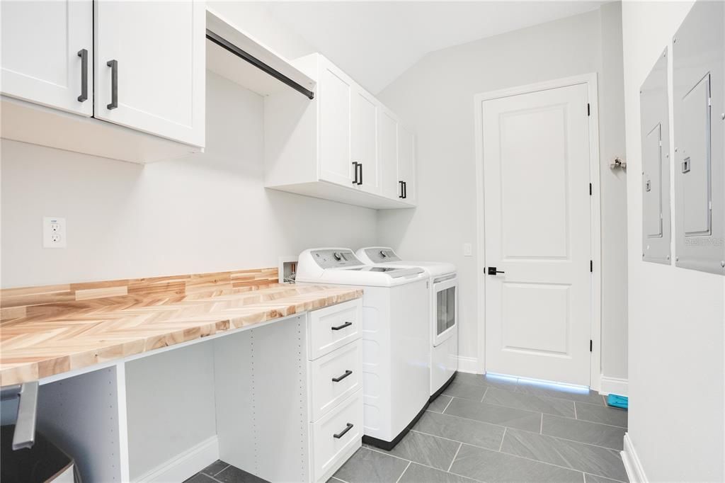 For Rent: $6,000 (4 beds, 3 baths, 2858 Square Feet)