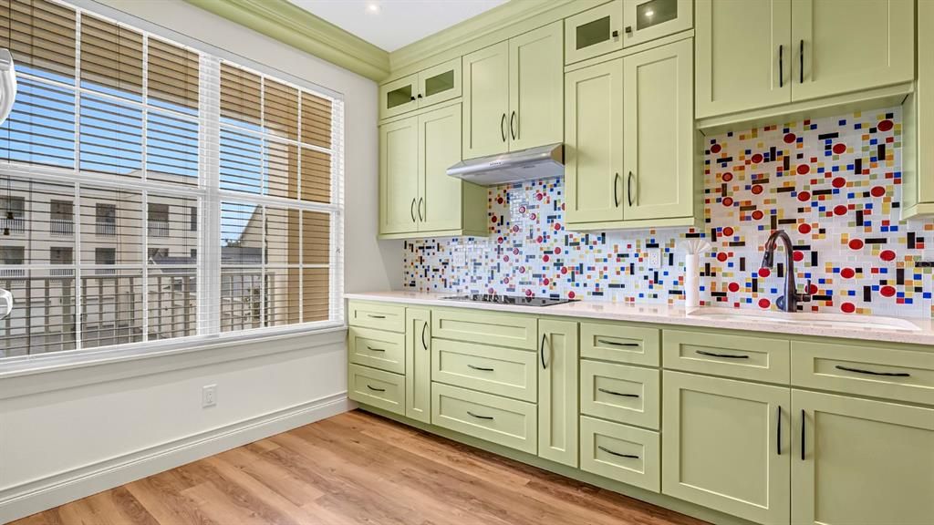 For Sale: $573,000 (2 beds, 2 baths, 1417 Square Feet)