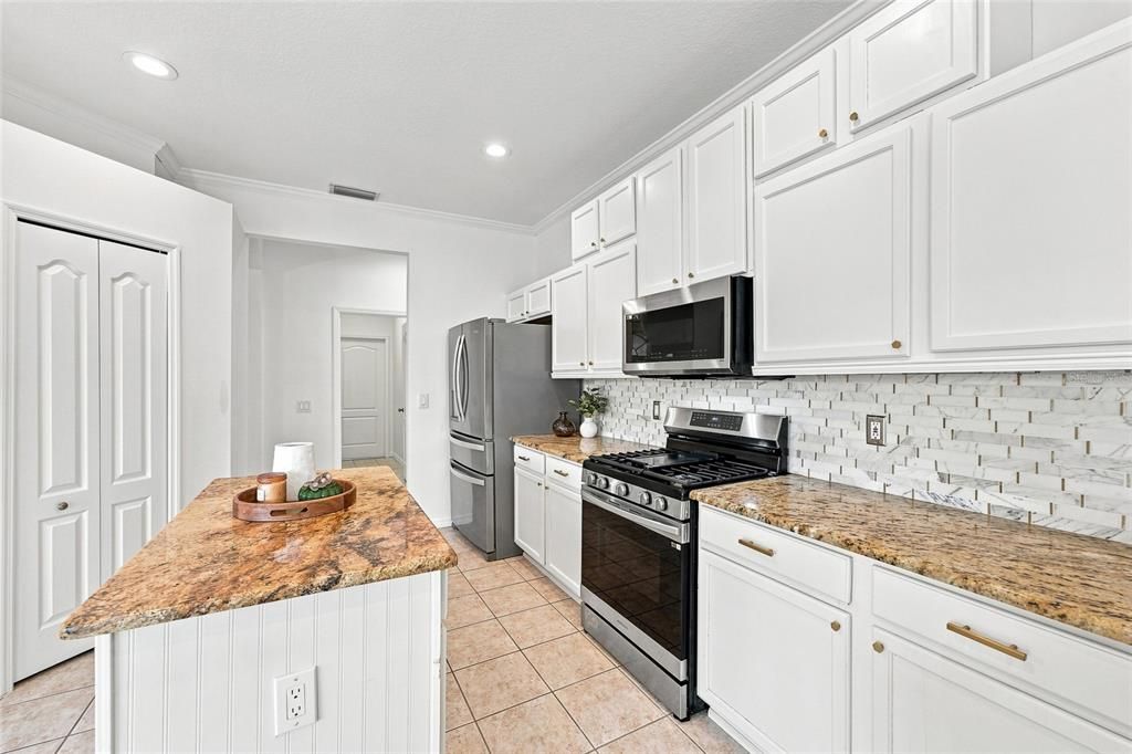For Sale: $675,000 (4 beds, 3 baths, 2190 Square Feet)
