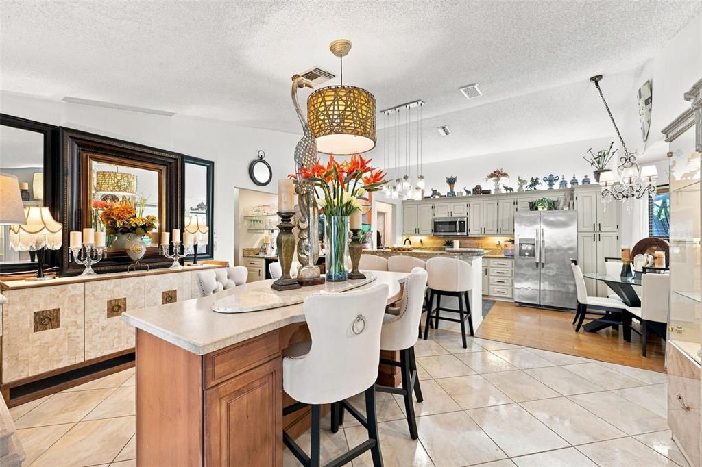 For Sale: $389,900 (3 beds, 2 baths, 1721 Square Feet)