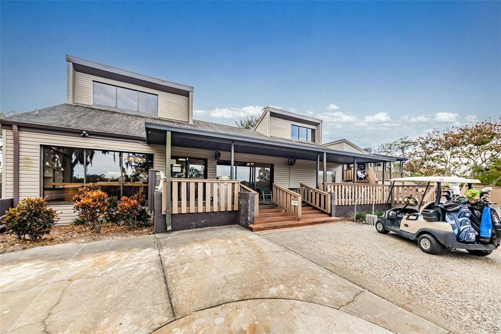 For Sale: $389,900 (3 beds, 2 baths, 1721 Square Feet)