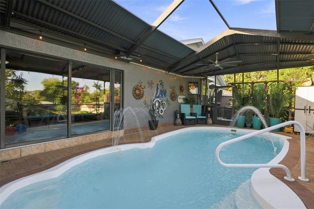 For Sale: $389,900 (3 beds, 2 baths, 1721 Square Feet)