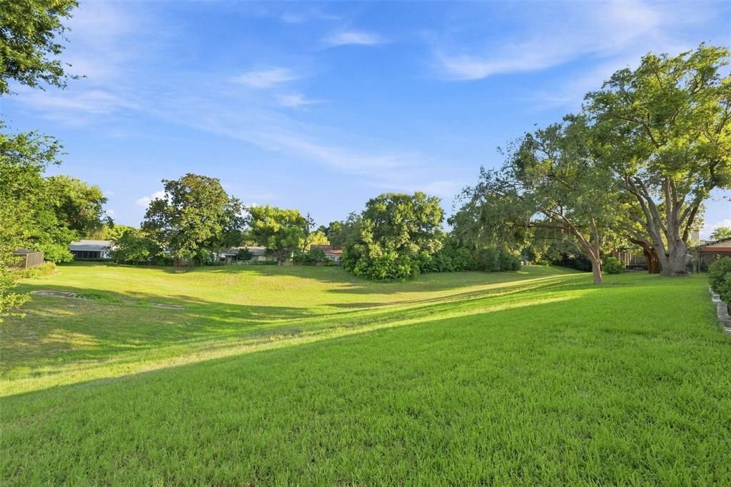 For Sale: $389,900 (3 beds, 2 baths, 1721 Square Feet)