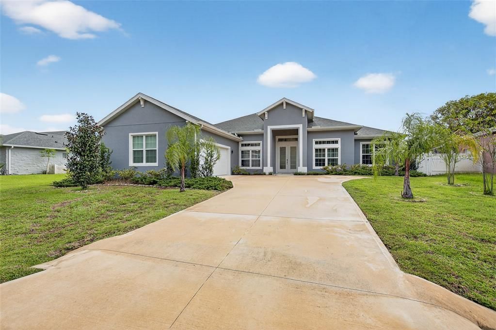 For Sale: $600,000 (4 beds, 3 baths, 2691 Square Feet)