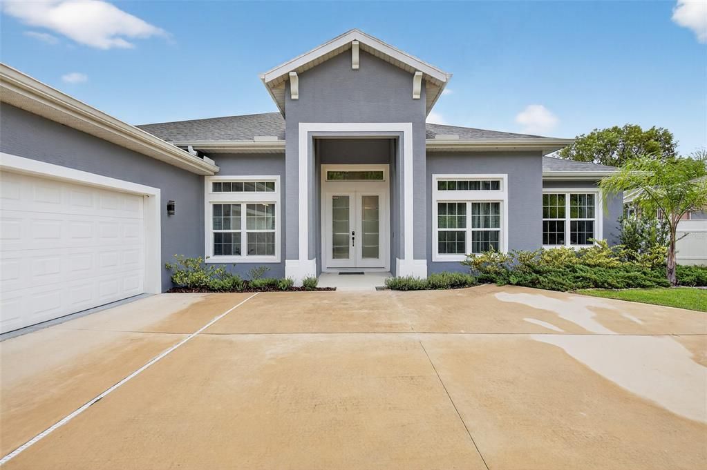For Sale: $600,000 (4 beds, 3 baths, 2691 Square Feet)