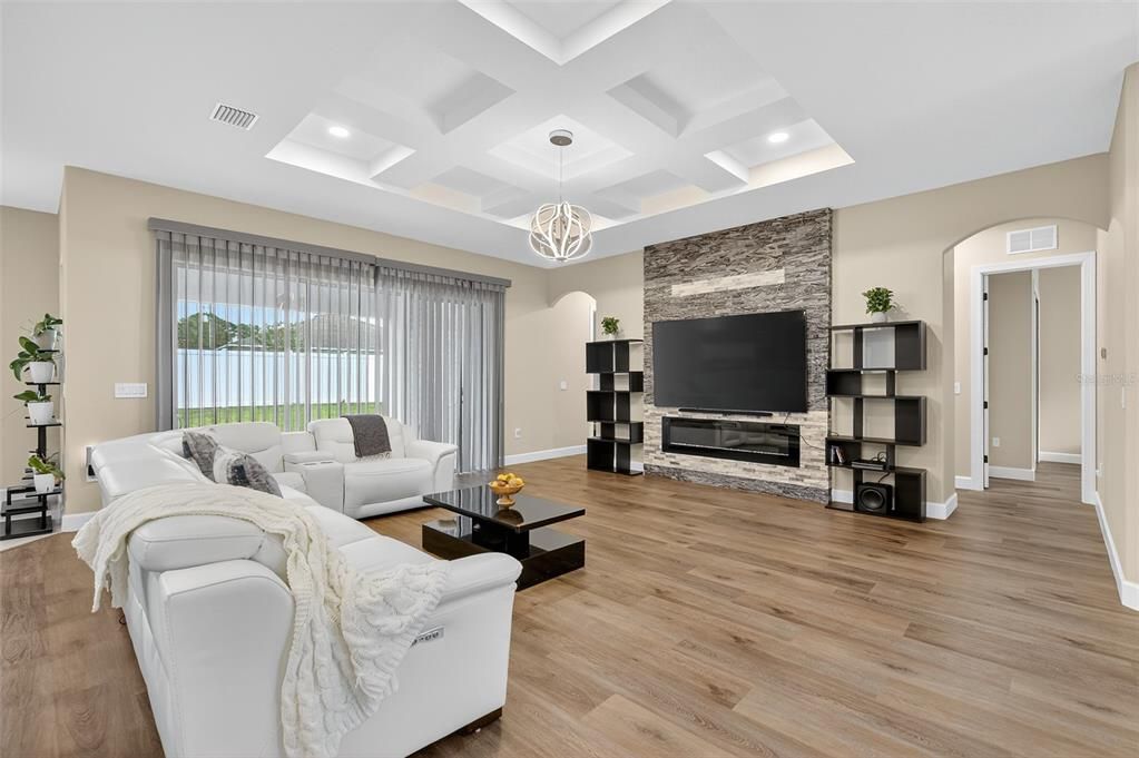For Sale: $600,000 (4 beds, 3 baths, 2691 Square Feet)