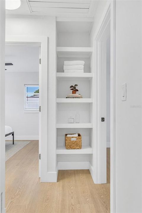 For Rent: $3,200 (4 beds, 2 baths, 1735 Square Feet)