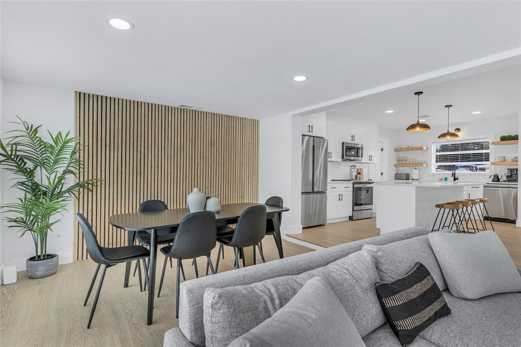 For Rent: $3,200 (4 beds, 2 baths, 1735 Square Feet)