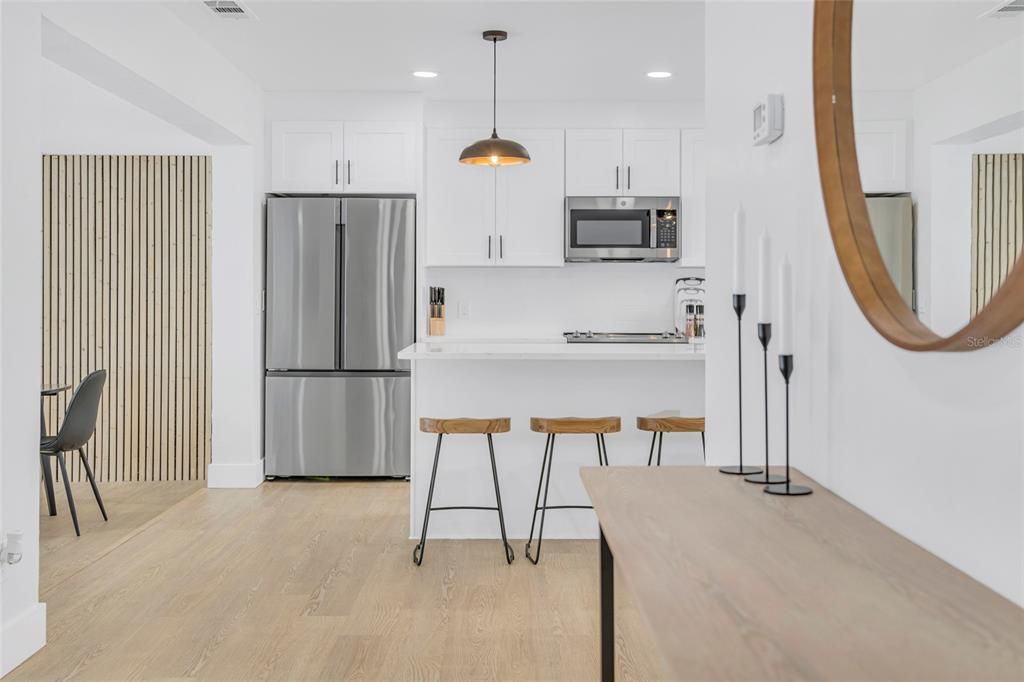 For Rent: $3,200 (4 beds, 2 baths, 1735 Square Feet)