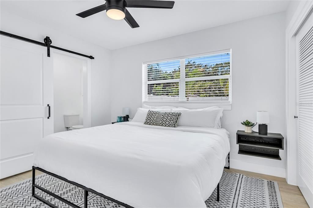For Rent: $3,200 (4 beds, 2 baths, 1735 Square Feet)