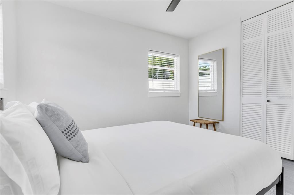 For Rent: $3,200 (4 beds, 2 baths, 1735 Square Feet)
