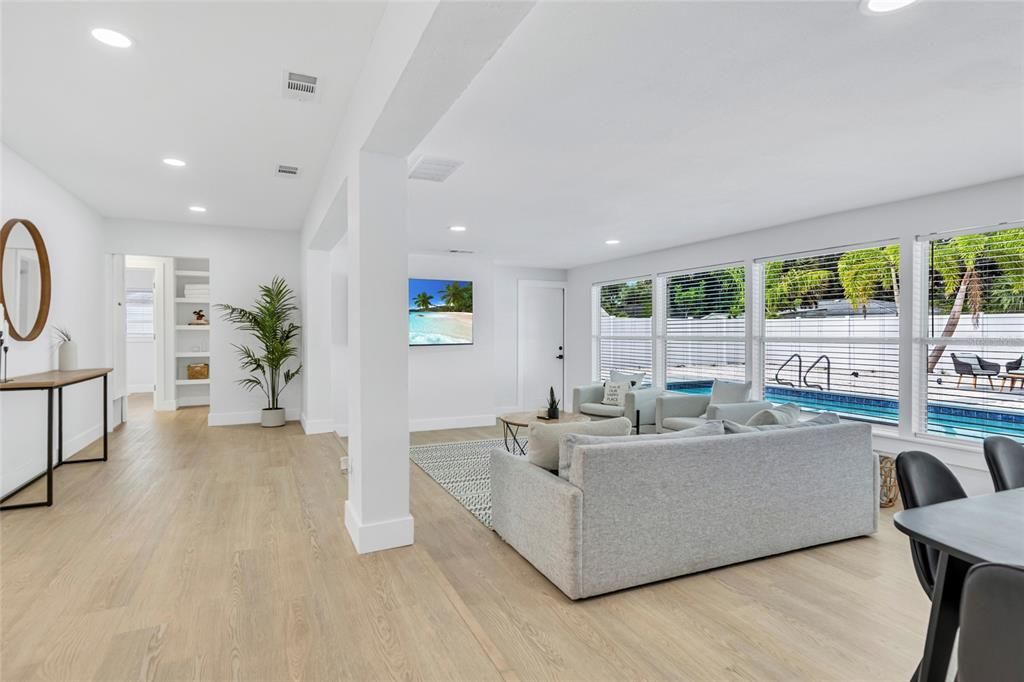 For Rent: $3,200 (4 beds, 2 baths, 1735 Square Feet)