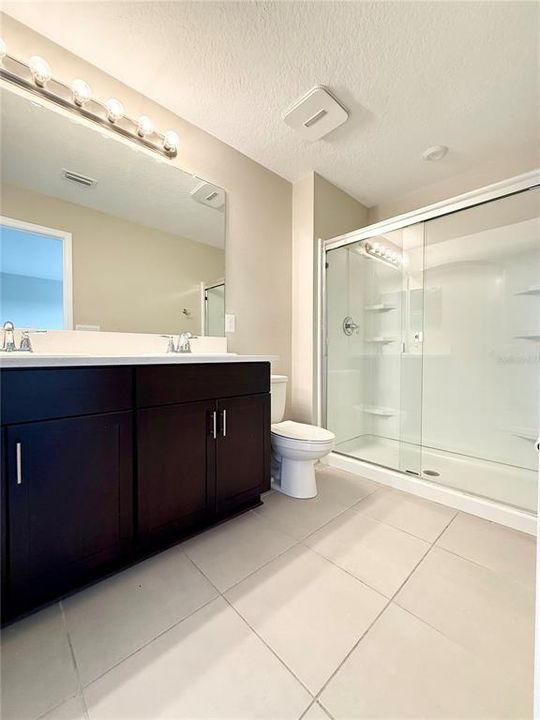 В аренду: $1,925 (3 спален, 2 ванн, 1373 Квадратных фут)