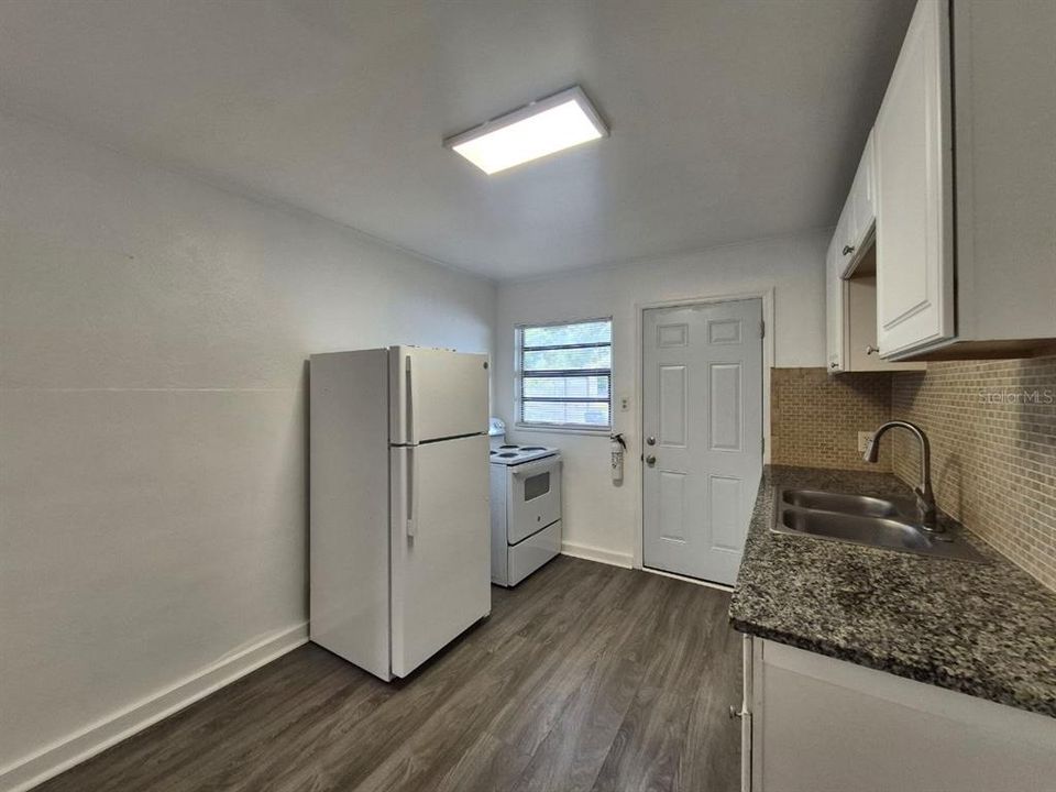 For Rent: $1,450 (2 beds, 1 baths, 598 Square Feet)