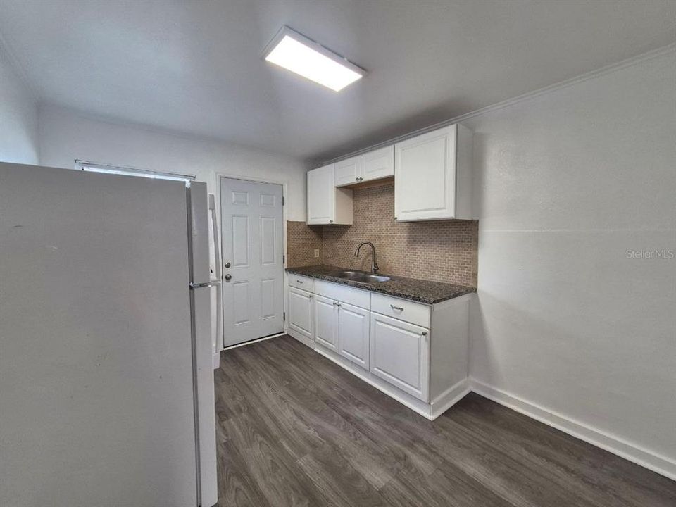 For Rent: $1,450 (2 beds, 1 baths, 598 Square Feet)