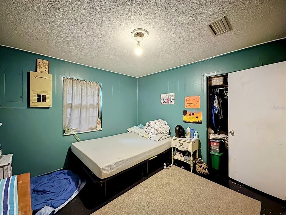 For Sale: $209,000 (4 beds, 2 baths, 1502 Square Feet)