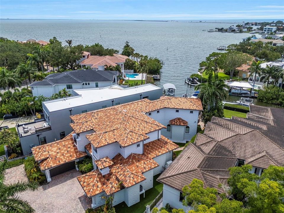 For Sale: $4,750,000 (5 beds, 4 baths, 6244 Square Feet)
