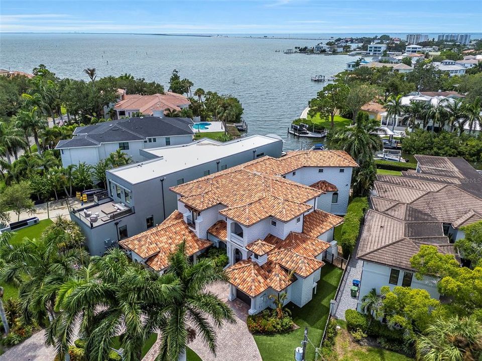 For Sale: $4,750,000 (5 beds, 4 baths, 6244 Square Feet)