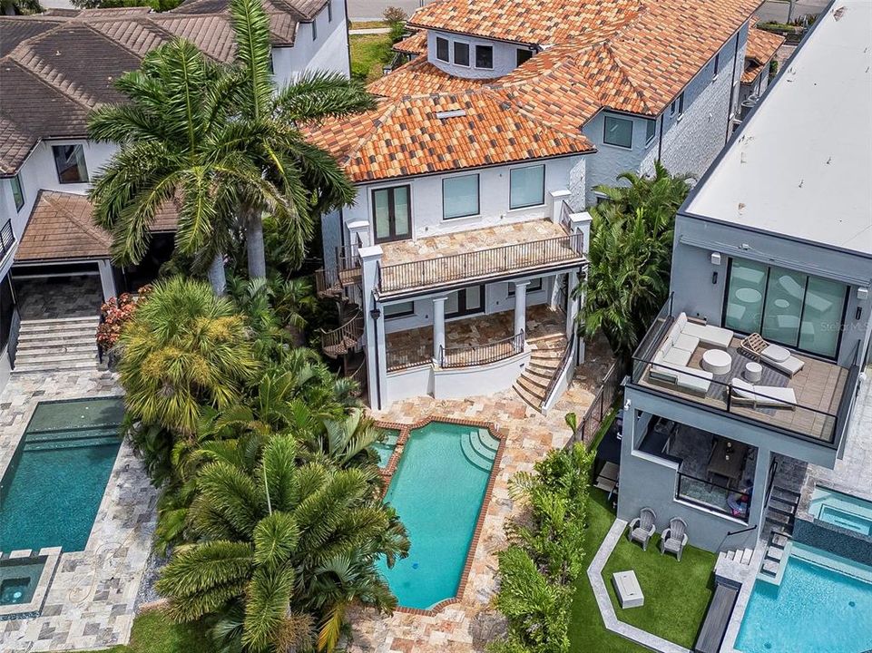 For Sale: $4,750,000 (5 beds, 4 baths, 6244 Square Feet)