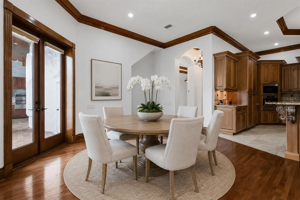 For Sale: $4,750,000 (5 beds, 4 baths, 6244 Square Feet)