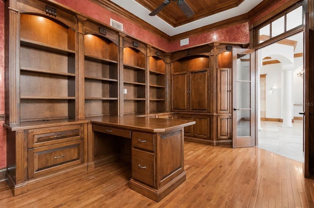 For Sale: $4,750,000 (5 beds, 4 baths, 6244 Square Feet)