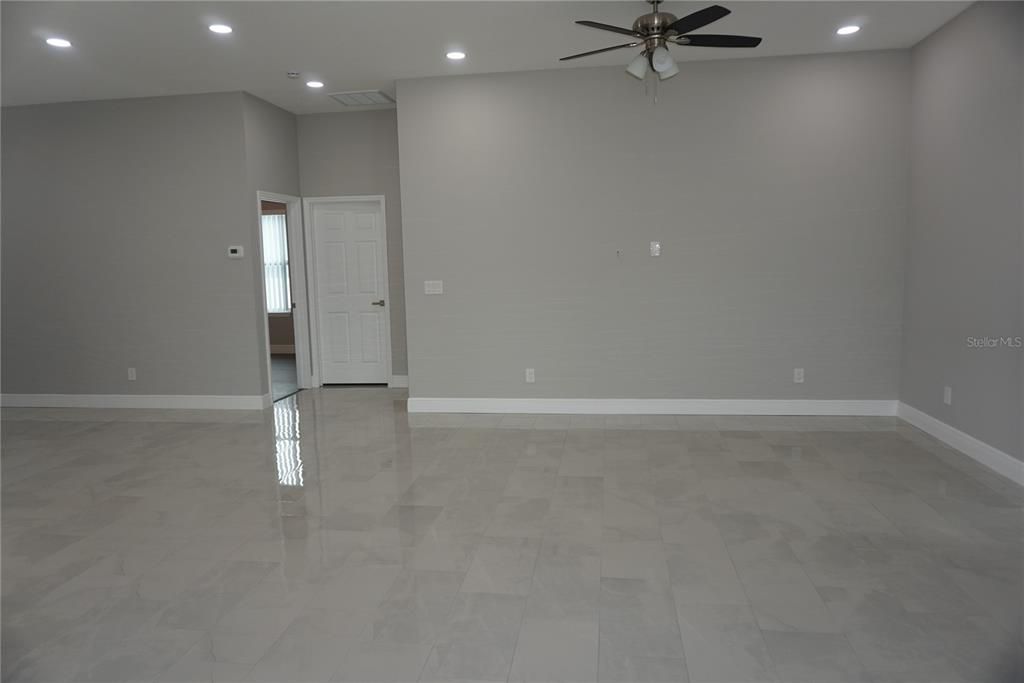 For Sale: $668,000 (4 beds, 2 baths, 1930 Square Feet)
