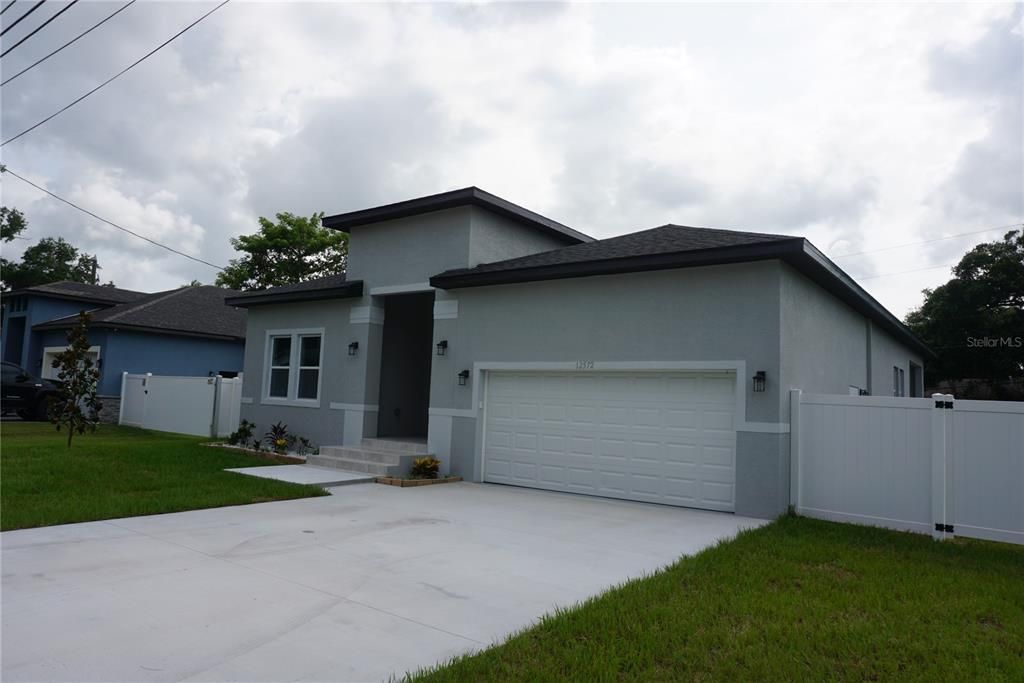 For Sale: $668,000 (4 beds, 2 baths, 1930 Square Feet)