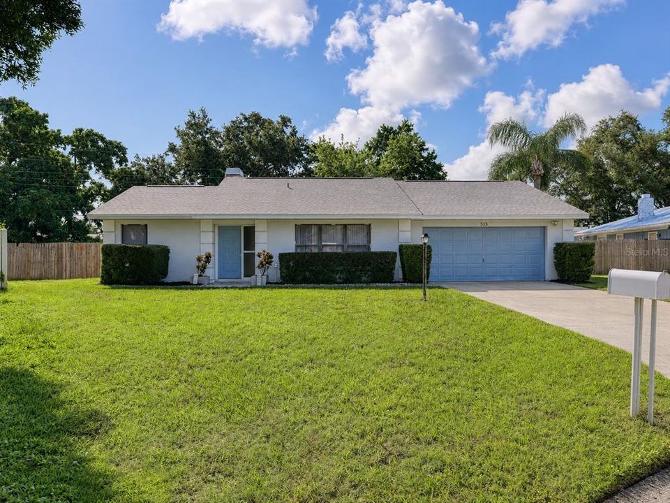 For Sale: $490,000 (3 beds, 2 baths, 1854 Square Feet)