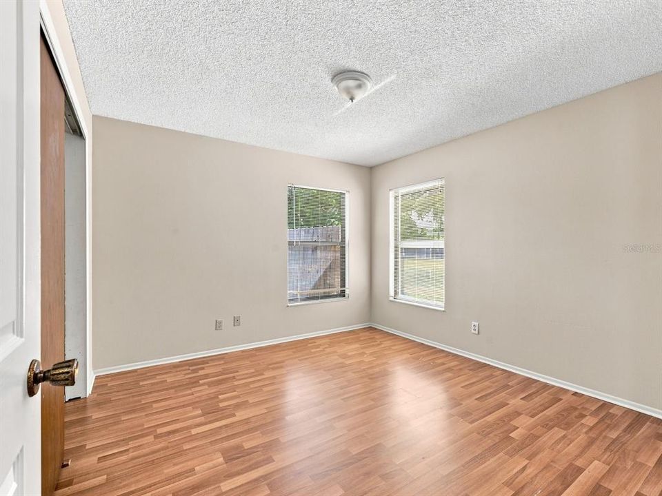 For Sale: $490,000 (3 beds, 2 baths, 1854 Square Feet)