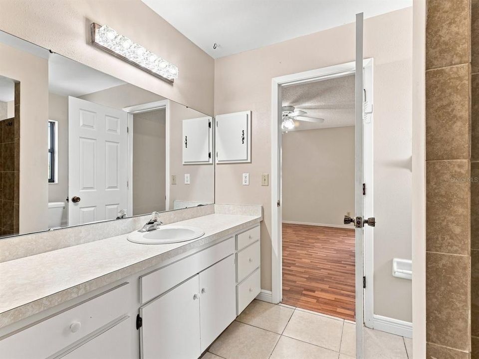 For Sale: $490,000 (3 beds, 2 baths, 1854 Square Feet)