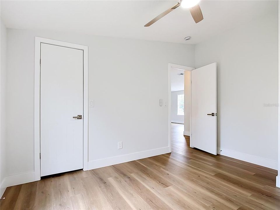 For Sale: $340,000 (4 beds, 2 baths, 1890 Square Feet)