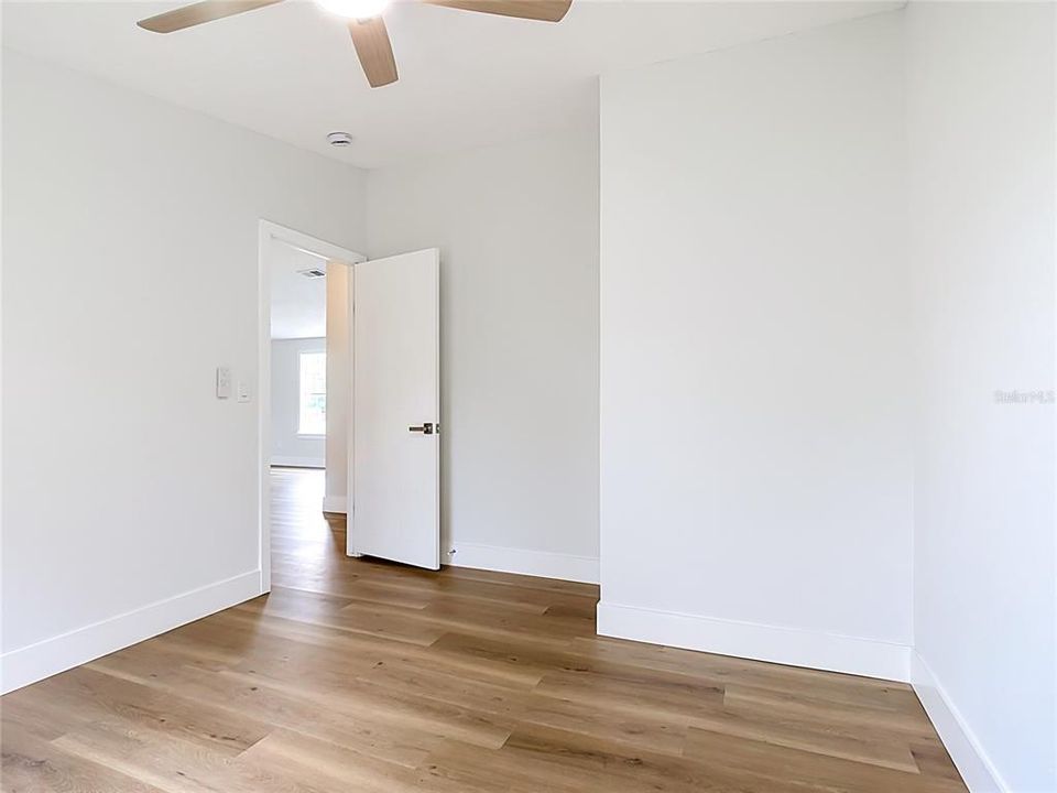 For Sale: $340,000 (4 beds, 2 baths, 1890 Square Feet)