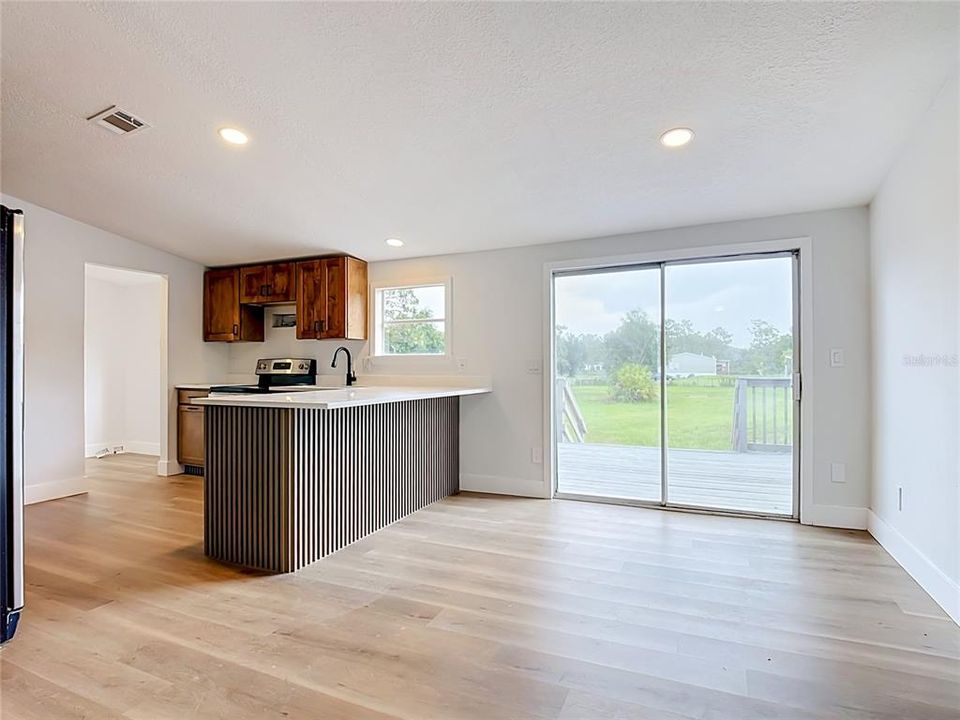 For Sale: $340,000 (4 beds, 2 baths, 1890 Square Feet)