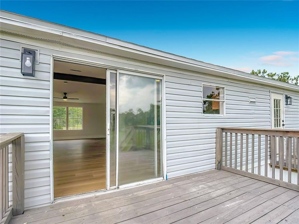 For Sale: $340,000 (4 beds, 2 baths, 1890 Square Feet)
