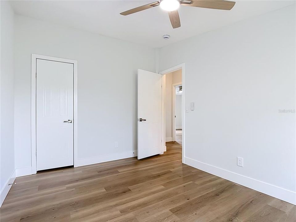 For Sale: $340,000 (4 beds, 2 baths, 1890 Square Feet)