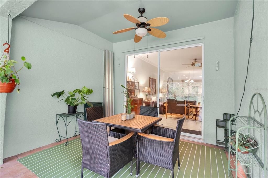 For Sale: $337,000 (3 beds, 2 baths, 1704 Square Feet)