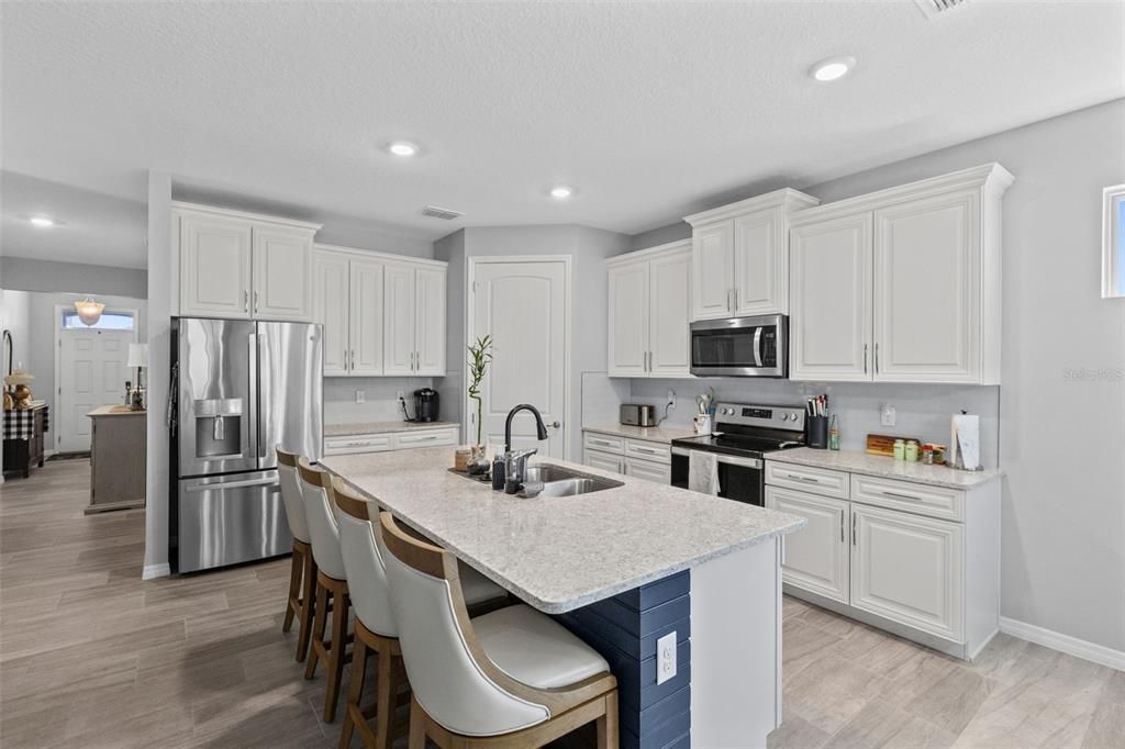 For Sale: $455,000 (4 beds, 2 baths, 2034 Square Feet)