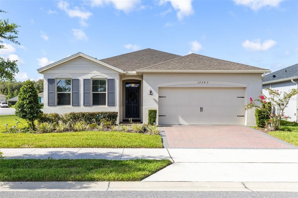 For Sale: $455,000 (4 beds, 2 baths, 2034 Square Feet)