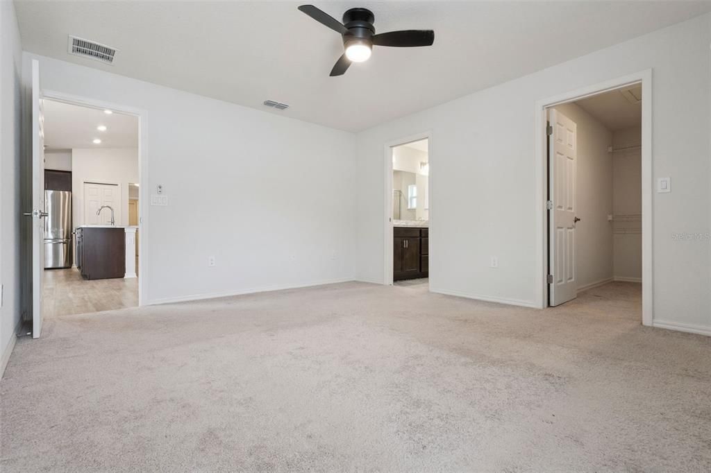 For Sale: $320,000 (3 beds, 2 baths, 1509 Square Feet)