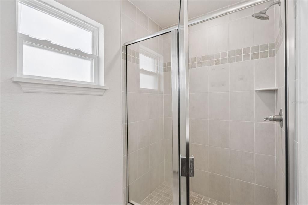 For Sale: $320,000 (3 beds, 2 baths, 1509 Square Feet)