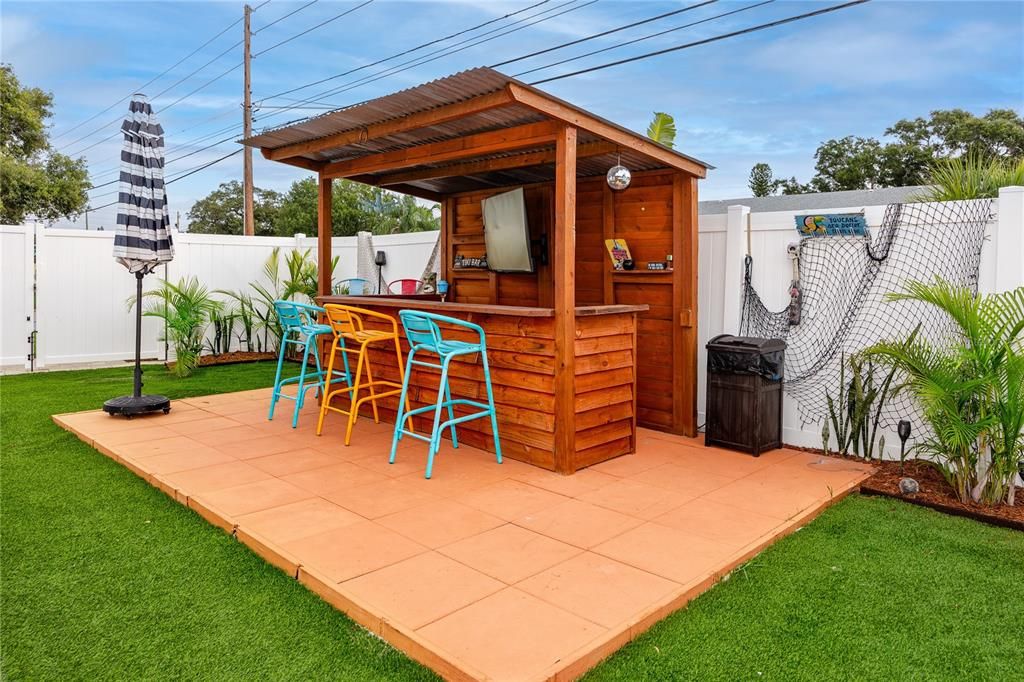For Sale: $589,000 (4 beds, 2 baths, 1648 Square Feet)