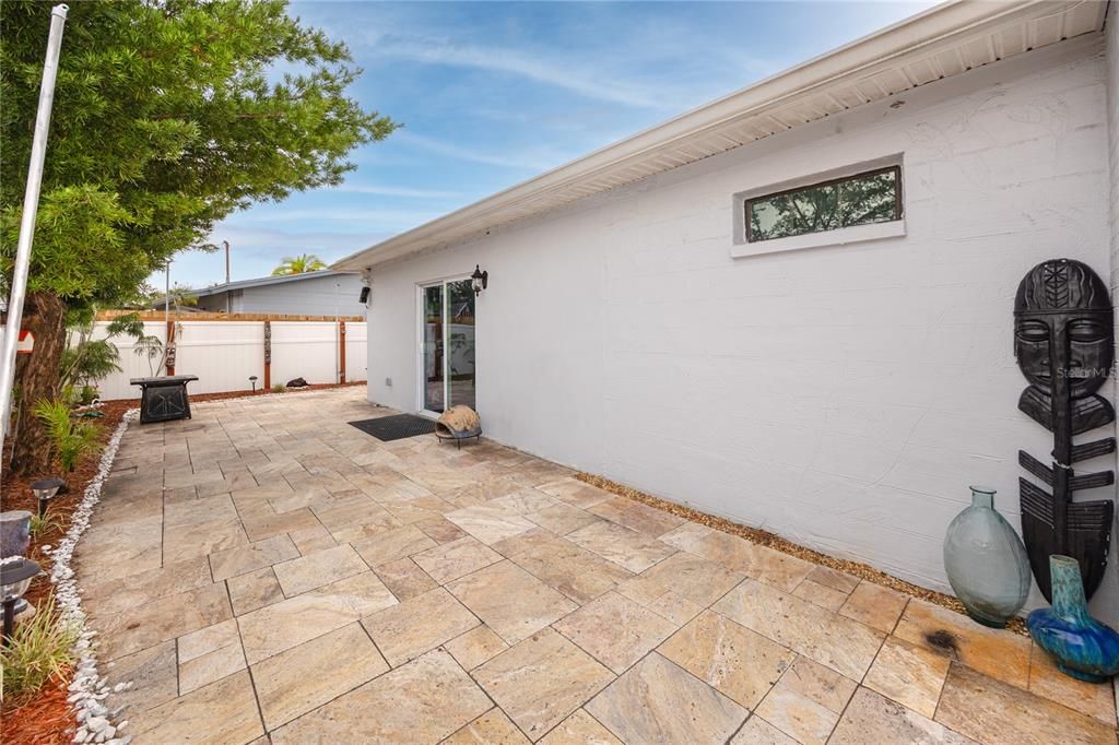 For Sale: $589,000 (4 beds, 2 baths, 1648 Square Feet)