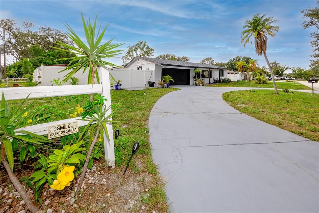 For Sale: $589,000 (4 beds, 2 baths, 1648 Square Feet)