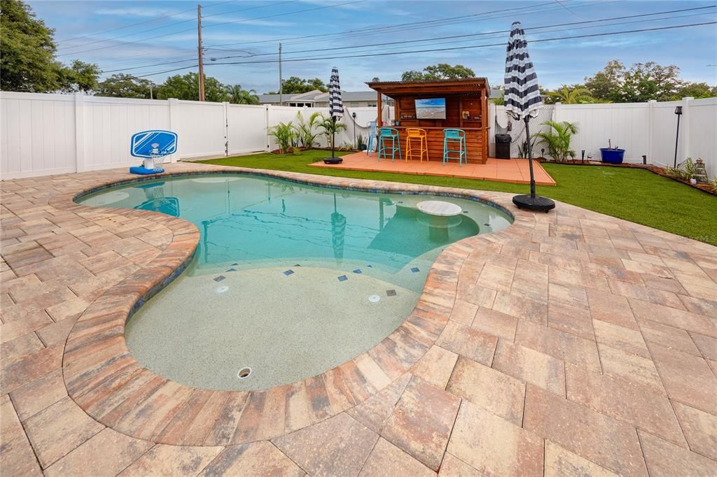 For Sale: $589,000 (4 beds, 2 baths, 1648 Square Feet)